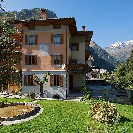 Tre Alberi Liberi Bed & Breakfast 4*