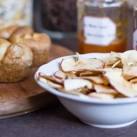 فندق مبيت وإفطار Tre Alberi Liberi ألانيا فالسيزيا
