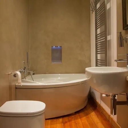 Bed & Breakfast Tre Alberi Liberi 4*