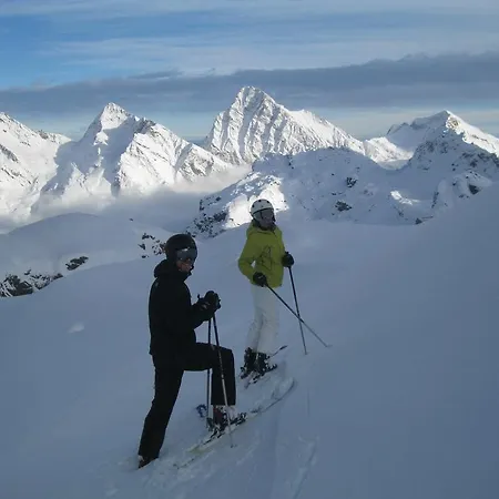 فندق مبيت وإفطار Tre Alberi Liberi 4*