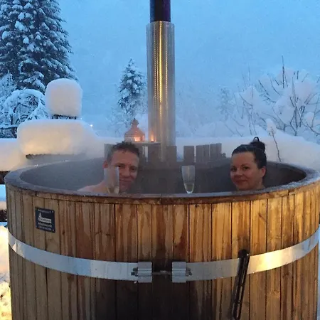 فندق مبيت وإفطار Tre Alberi Liberi ألانيا فالسيزيا