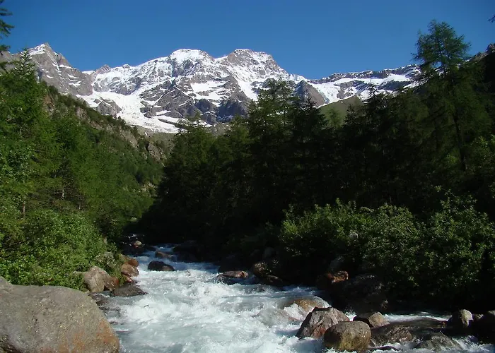 Alojamento de Acomodação e Pequeno-almoço Tre Alberi Liberi Alagna Valsesia